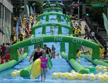 Trượt Inflatable khổng lồ Trượt nước ngoài trời thành phố Trượt nước cho người lớn Amucement