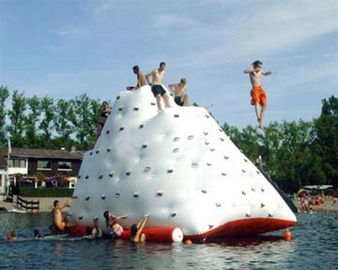 Điên Inflatable Đồ Chơi Nước Inflatable Tảng Băng Trôi / Icetower Cho Nổi Công Viên Nước