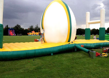 PVC Tarpaulin Inflatable Trò chơi tương tác Màu xanh lá cây và trắng 10.07x3.7m