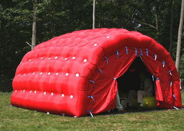 Lều ngoài trời màu đỏ, lều bơm hơi khổng lồ Garge cho xe với vật liệu PVC