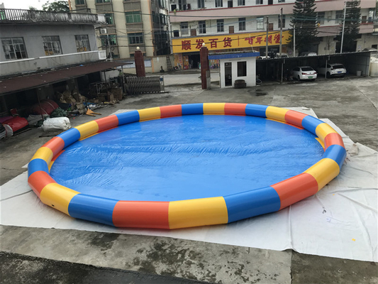 Bể bơi bơm hơi PVC 0.9mm tùy chỉnh được thực hiện với màu sắc kết hợp