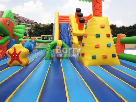 Sân chơi bơm hơi ngoài trời OEM dành cho trẻ em Combo leo và trượt Playland Giant Bouncy Castles