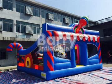 6 * 5.7 * 4.3m Inflatable Lâu Đài Bouncy Trẻ Em Vui Chơi Giải Trí Với Các Yếu Tố Thể Thao
