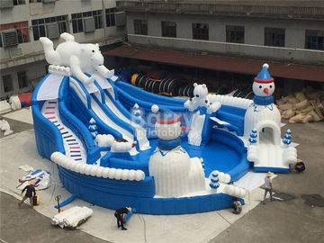 Ngoài trời tuyệt vời gấu inflatable công viên nước với slide màu xanh và trắng