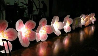 Chuỗi hoa bơm hơi nhiều màu cho trang trí đám cưới với đèn LED
