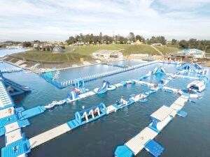 0.9mm PVC Tarpaulin Trò chơi công viên nước nổi cho hồ bơi khách sạn