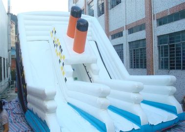 Trắng trượt Inflatable thương mại / đôi làn Titanic Inflatable Slide