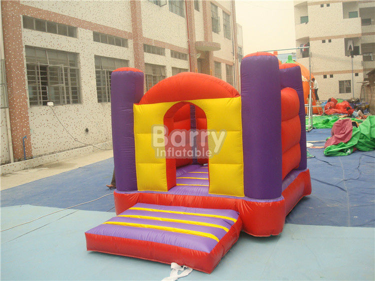 Kích thước tùy chỉnh Trang chủ Inflatable Bouncy Castle 0.55mm Bạt PVC đôi khâu