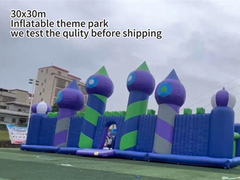 30x30m Công viên giải trí Bounce lớn Công viên giải trí nổi Bounce House Play Area Game