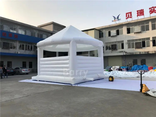 Sân sau 5x4,5m Bouncer bơm hơi Nhảy đám cưới Bounce House