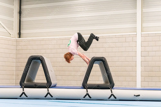 Trampoline Custom Park Air Track Kid Ninja Warrior Khóa cản Air Obstacle Parkour