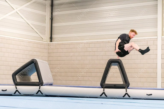 Trampoline Custom Park Air Track Kid Ninja Warrior Khóa cản Air Obstacle Parkour