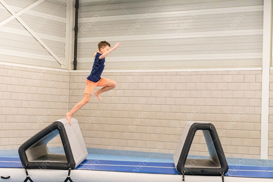 Trampoline Custom Park Air Track Kid Ninja Warrior Khóa cản Air Obstacle Parkour