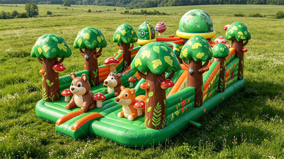 Đường đua chướng ngại vật bơm bằng động vật rừng thương mại với slide.