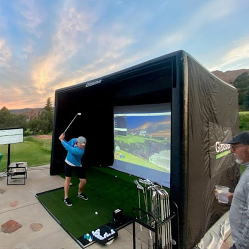 Chuồng huấn luyện golf di động Bộ mô phỏng golf bơm máy chiếu Trại bắn súng với màn hình
