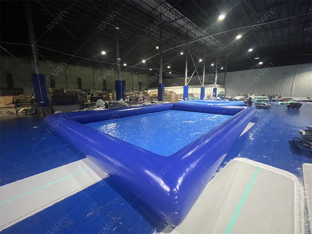 Bể bơi nước nhỏ màu xanh lá cây di động cho trẻ em được làm bằng ván PVC bền hoàn hảo cho mùa hè vui vẻ và trò chơi nước
