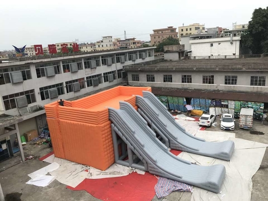 Sự kiện Trượt kết hợp bơm hơi với nền tảng lớn Chất liệu bạt PVC ngoài trời