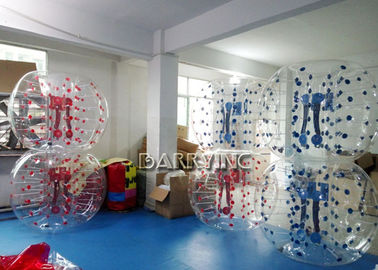 Thương mại Ngoài Trời Đồ Chơi Bơm Hơi Red Dot / Blue Dot Con Người Có Kích Thước Bóng Đá Bóng 1.7 M