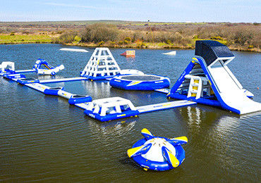 Đảo Wake Công Viên Nước Inflatable Bền Màu Xanh Inflatable Aqua Công Viên Cho Biển