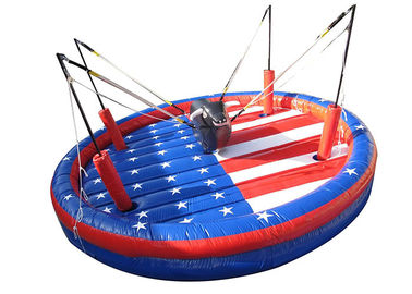 Trò chơi bơm hơi ngoài trời tương tác, an toàn vui Bungee Bull cho đội xây dựng