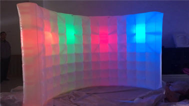 Tiệc cưới thương mại Bức tường lớn bơm hơi với đèn LED