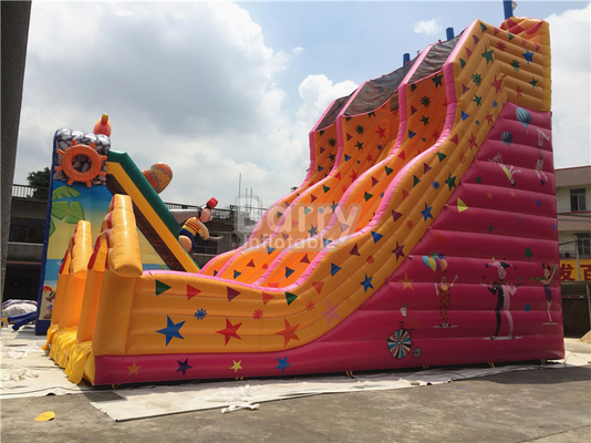Leo núi Khô Bouncy Stars Tỏa sáng Trượt nước bơm hơi cho ngoài trời